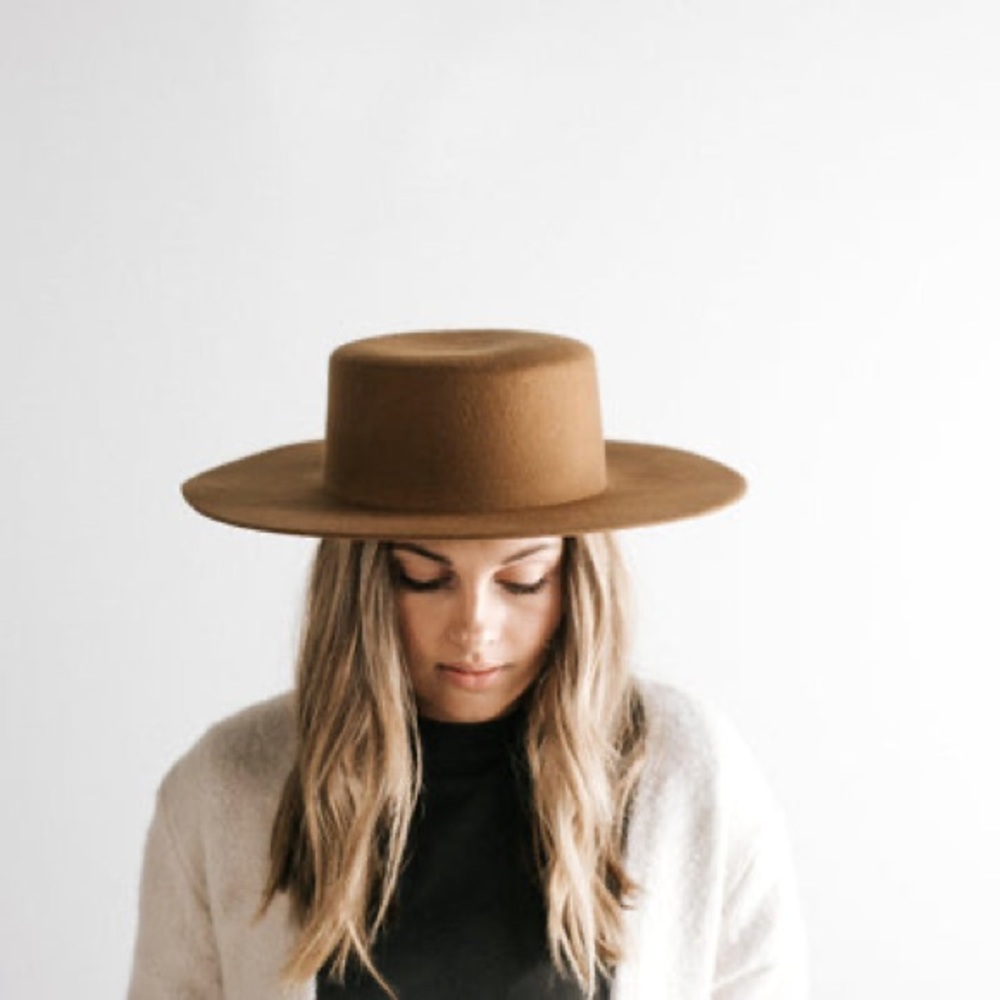 Dahlia Boater: GIGI PIP Hat
